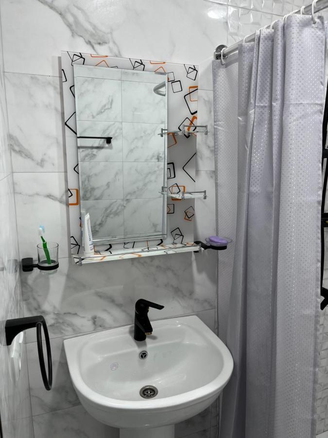 غارني Guest House Saman المظهر الخارجي الصورة